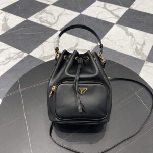 프라다 (블랙프라임) 블랙 나일론 미니 물통백 미니백 Mini 나일론 블랙 BH038