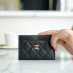 샤넬 (팬더) 클래식 플랩 카드 지갑 블랙 소가죽