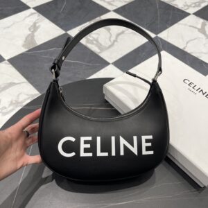 셀린느 (블랙프라임) 블랙 아바 백 숄더백 가죽 반달형 디자인 블랙 193952