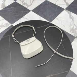 프라다 (블랙프라임) 미니 클레오 크로스백 Mini Nylon 크림 BH188
