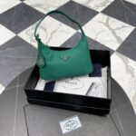 프라다 (블랙프라임) 호보 미니 나일론 백 호보백 Mini 나일론 그린 NE515