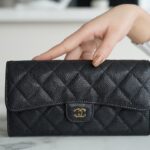 샤넬 (팬더) 클래식 롱 지갑 블랙 소가죽