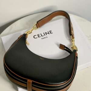 셀린느 (블랙프라임) 아바 전가죽 숄더백 전가죽 블랙 196923