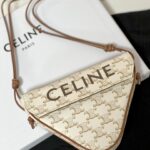 셀린느 (블랙프라임) 트리옴프 크로스바디 백 크로스백 PVC 모노그램 화이트 195902