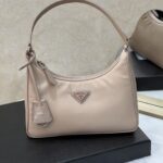 프라다 (블랙프라임) 호보백 레더 밀크티색 NE204