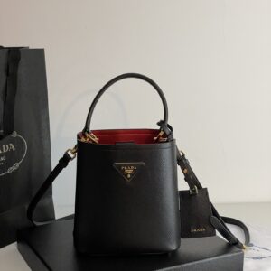 프라다 (블랙프라임) 파니에 미니 백 미니백 Mini 소가죽 블랙 BA212