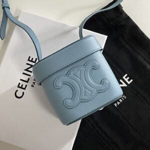 셀린느 (블랙프라임) C*line 23 봄여름 미니 박스 젤리 백 Mini 캐비어 가죽 블랙프라임 하늘색 199263