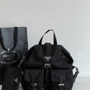 프라다 (블랙프라임) 리나일론 백팩 리사이클 나일론 검정 BZ811