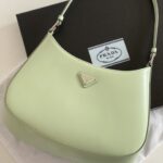 프라다 (블랙프라임) 클레오 미디움 숄더백 미디움 소가죽 라이트 그린 BC499