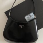 프라다 (블랙프라임) 클레오 미니 호보백 Mini 가죽 블랙 BC499