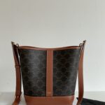 셀린느 (블랙프라임) 미니 물통백 Mini 레더 블랙프라임 브라운 191442