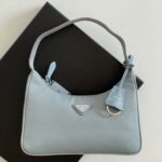 프라다 (블랙프라임) 호보 미니 나일론 백 호보백 Mini 나일론 블루 NE515