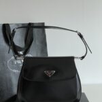 프라다 (블랙프라임) 클레오 대형 플랩 숄더백 대형 가죽 블랙 BD303