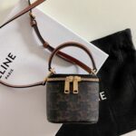 셀린느 (블랙프라임) 블랙프라임 미니 백팩 Mini 레더 고급스러운 디자인 다크 브라운