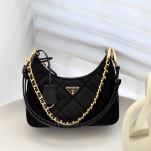 프라다 (블랙프라임) 호보 백 숄더백 재생 나일론 퀼팅 블랙 BC204