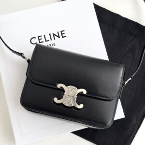 셀린느 (블랙프라임) 트리옴프 미니 크로스백 Mini 가죽 트리옴프 로고 블랙 188423