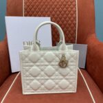 디올 (OC) 디올 북 토트 토트백 캔버스, 가죽 퀼팅 아이보리 1325