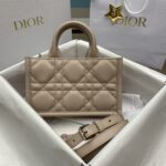 디올 (OC) 북 토트 미니 토트백 Mini 캔버스 퀼팅 아이보리 5573