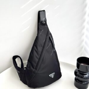 프라다 (블랙프라임) 레나일론 크로스백 Re-Nylon 블랙 VZ092