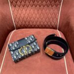 디올 (OC) 몽타뉴 미니 박스 슬링백 Mini 레더 블랙 9204