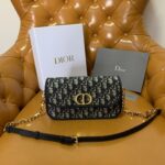 디올 (OC) 몽타뉴 30 아베뉴 체인백 고야딘 캔버스 오블리크 프린트 블루 9260