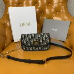 디올 (OC) 몽타뉴 미니 블루 오블리크 프린트 백 크로스백 Mini 캔버스 오블리크 프린트 블루 9261