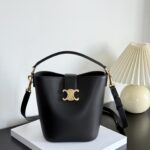 셀린느 (블랙프라임) 루이즈 미니 물통백 Mini 소가죽 블랙 119173