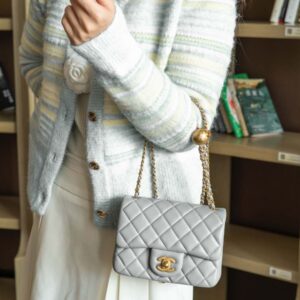 샤넬 (팬더) 퀼팅 미니백 그레이