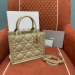 디올 (OC) 미니 레이디 디올 토트백 Mini 레더 퀼팅 아이보리 1325