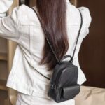 샤넬 (팬더) 블랙 미니 백팩 소가죽