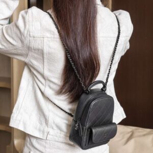 샤넬 (팬더) 블랙 미니 백팩 소가죽