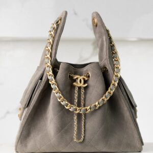 샤넬 (팬더) 25c 그레이 스웨이드 호보 추리닝 미니백