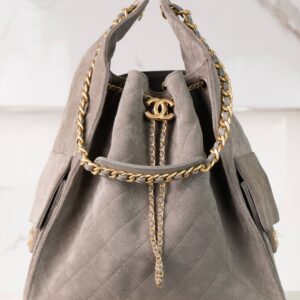 샤넬 (팬더) 25c 그레이 스웨이드 호보 추리닝 물통백 대형