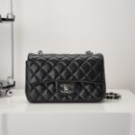 샤넬 (팬더) 클래식 플랩 미니 블랙 양가죽 백