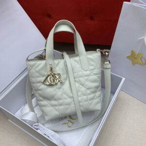 디올 (OC) 투주르 미니 미니백 Mini 가죽 퀼팅 화이트 2835