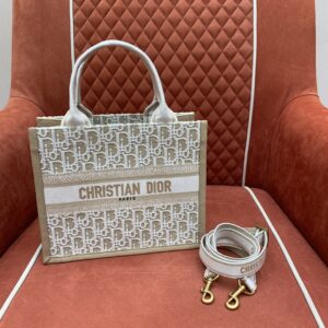 디올 (OC) 북 토트 미디움 토트백 미디움 캔버스 클래식 자수 아이보리 1325