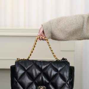 샤넬 (팬더) 口盖包 MAXI 클래식 블랙