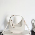 셀린느 (블랙프라임) 루루 미니 숄더백 미니 소가죽 크림 120723