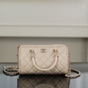 샤넬 (팬더) 25c 보스턴 볼링백 아이보리