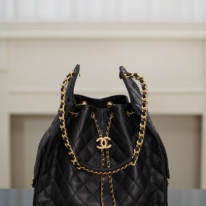 샤넬 (팬더) 25s 호보 백 대형 블랙 캐비어 가죽