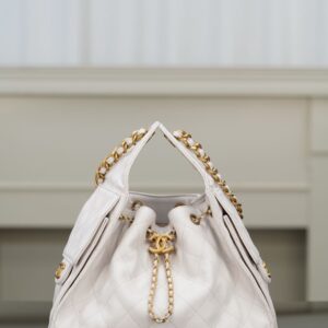 샤넬 (팬더) 25스몰 호보 화이트 캐비어 가죽 백