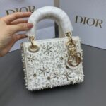 디올 (OC) 레디 디올 미니 토트백 Mini 가죽 자수, 진주 장식 화이트 0505
