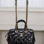 샤넬 (팬더) 25A 수제 볼링백 소형 블랙