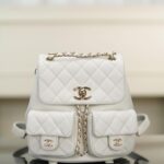 샤넬 (팬더) Duma 백팩 화이트