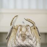 샤넬 (팬더) 25s 스몰 호보 조절 끈 물통백 샴페인골드