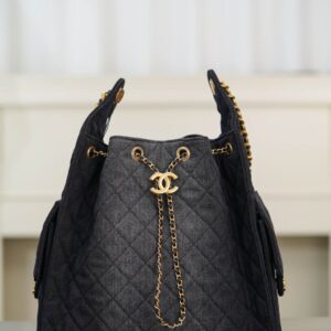 샤넬 (팬더) 25s 호보 백 대형 블랙 소가죽