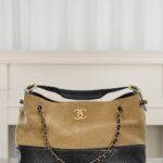 샤넬 (팬더) 25A 고급 수공예 가방 앵커 소가죽 쇼핑백 베이지