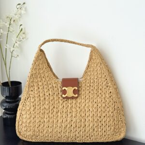 셀린느 (블랙프라임) 라피아 삼각형 크로스백 라피아 삼각형 베이지