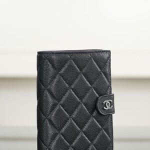 샤넬 (팬더) 여권지갑 블랙 골드