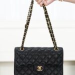 샤넬 (팬더) 클래식 플랩 블랙 골드 소가죽 백